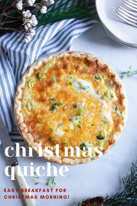 Prepare this easy Christmas quiche recipe for a relaxing Christmas morning breakfast. Highly customizable for any fresh ingredients you have on hand, and quick to throw together, it's a delicious recipe to make throughout the holiday season. Easy Egg Casserole Recipes, Christmas Quiche, Breakfast Quiche Recipes Easy, Easy Egg Casserole, Christmas Morning Recipes, Homemade Quiche, Relaxing Christmas, Easy Quiche, Breakfast Quiche Recipes