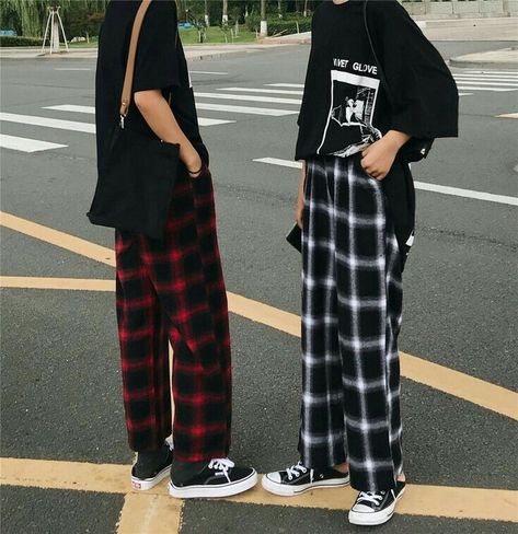 Fetch Rewards, Checkered Pants, Aesthetic Grunge Outfit, Baggy Clothes, Tomboy Style Outfits, Swaggy Outfits, Tomboy Fashion, Plaid Pants, Dog Dog