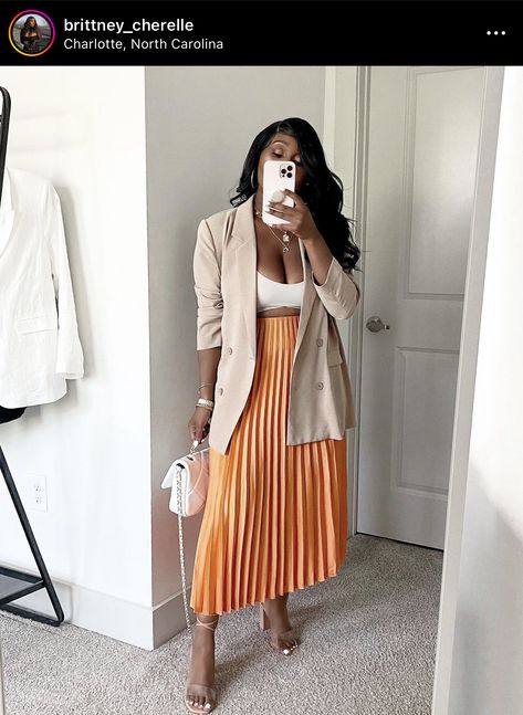 Long Skirt Outfits Professional, Pleated Orange Skirt Outfit, Shirt And Midi Skirt Outfit, Blazer And Pleated Skirt Outfit, Long Orange Skirt Outfit, Orange Pleated Skirt Outfit, Orange Skirt Outfit, Orange Pleated Skirt, Pleated Skirt Outfits