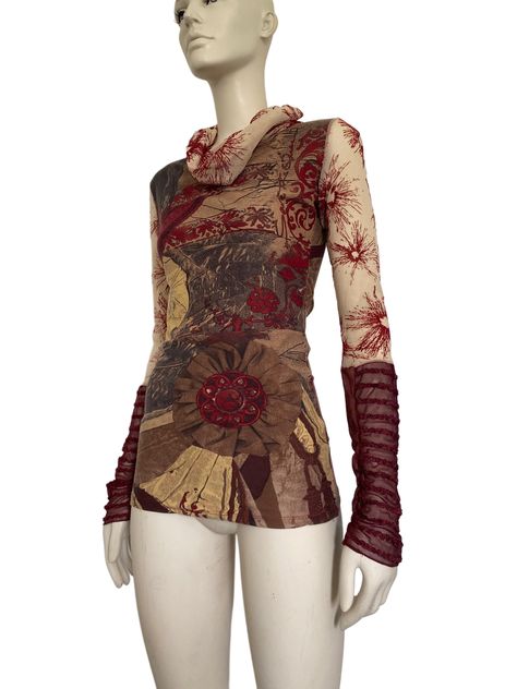 An AMAZING vintage early 00's Save the Queen turtleneck long sleeved top. Featuring a beautiful mesh design on the sleeves with deep red flower ruched details. The colour contract of the red and beige is just simply DIVINE. Perfect to wear for this autumn/winter. Jean Paul Gaultier vibes Measurements: The length is 67cm. Pit to pit is 42cm and sleeve length is 67cm. Size M Condition: In really good vintage condition. Minimal signs of wear. Please look at all the photos as they are a true represe Brown And Red Outfit, Jean Paul Gaultier Vintage, Red And Beige, Mesh Long Sleeve Top, Mesh Tops, Long Sleeved Top, Save The Queen, Vintage Winter, Mesh Long Sleeve