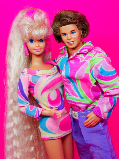 Barbie Long Hair, Totally Hair Barbie, Ken Doll, Barbie And Ken, Pink Outfits, Barbie Doll, Vintage Toys, Barbie Dolls, Long Hair Styles