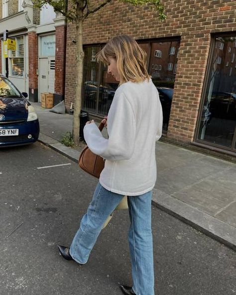 Weekday's Straight-Leg Rowe Jeans Come Editor-Approved | Who What Wear UK Weekday Rowe Jeans Outfit, Weekday Rowe Jeans, Weekday Jeans Outfit, Full Length Jeans Outfit, Straight Jeans Outfit, Blue Jean Outfits, Cosy Jumper, Jeans With Heels, Weekday Jeans