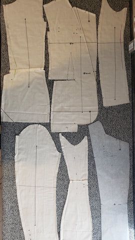 Making a Jasika Blazer, Part 2: Making a Muslin + Assessing My Fit – Pattern Scout Studio Jasika Blazer, Esmod Paris, Back Adjustment, Sway Back, Blazer Pattern, Joann Fabrics, Clothes Sewing Patterns, Muslin Fabric, Tweed Fabric