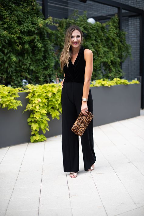 what to wear for a holiday formal | black jumpsuit What To Wear Over A Jumpsuit, Black Jumpsuit Outfit Formal, Black Jumpsuit Outfit Night, Formal Black Jumpsuit, Black Dressy Jumpsuit, Black Jumpsuit Outfit, Blogger Outfit Inspiration, Simply Fashion, Beautiful Casual Dresses