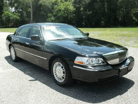 Lincoln Cars, My First Car, Lux Cars, Town Car, Lincoln Town Car, First Car, Muscle Car, Whips, Muscle Cars