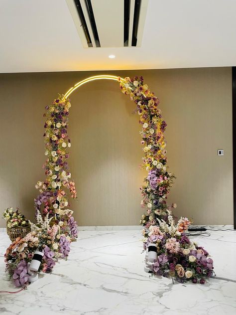 Plan this gorgeous floral arch with beautiful peonies, curling roses and baby breaths . Use this for an engagement/dinner parties/ Roka. #rokaceremony #decoration #pastelflower #floral Engagement Indian, Engagement Dinner Party, Engagement Design, Beautiful Peonies, Engagement Dinner, Intimate Dinner, Engagement Decorations, Floral Arch, Pastel Flowers