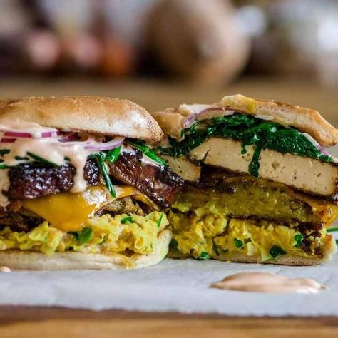 13 Ways to Make Vegan Breakfast Sandwiches Veggie Breakfast Sandwich, Tofu Breakfast Sandwich, Vegan Croissant Sandwich, French Toast Breakfast Sandwich, Savory Vegan Breakfast, Vegan Breakfast Sandwich, Eggless Breakfast, Best Vegan Breakfast, Vegan Bagel