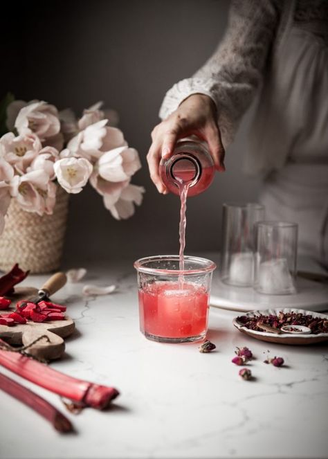 Rhubarb Rose Infusion Rethink Your Drink, Strawberry Cream Cakes, Dream Tea, Vegan Drinks, Rhubarb Recipes, Food Photography Inspiration, Drink Me, Ginger Ale, The Roots