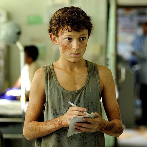 Tom Holland The Impossible, Tom Holland Movies, Drama Films, Baby Toms, S Curl, Tom Holland Peter Parker, Character Inspiration Male, Tom Holland Spiderman, Three Children