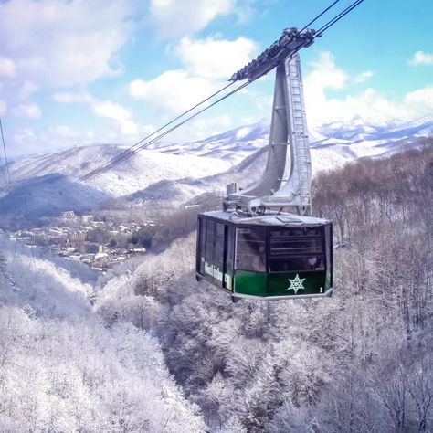 Ober Mountain Ski Area & Amusement Park in Gatlinburg, TN - Tennessee Vacation Tennessee Vacation, Gatlinburg Tn, Ski Area, Gatlinburg, Amusement Park, Us Travel, Tennessee, Skiing, Travel