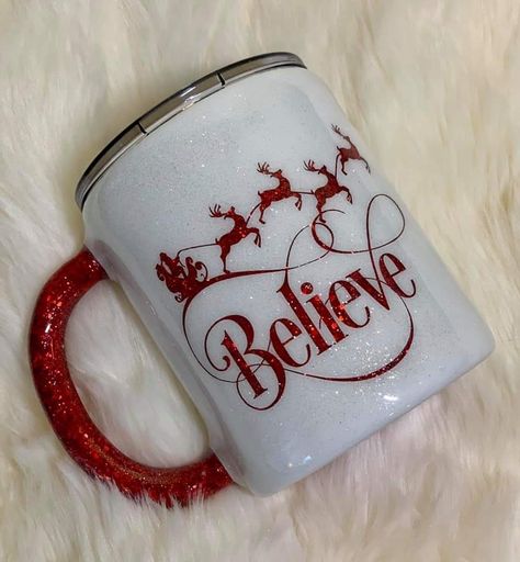 Merry Christmas Tumbler, Cardinal Tumbler Ideas, Christmas Themed Tumblers, Wine Glass Tumbler, Epoxy Christmas Tumblers, Christmas Epoxy Tumblers Ideas, Winter Tumbler Cups, Holiday Tumbler Ideas, Christmas Tumblers Ideas