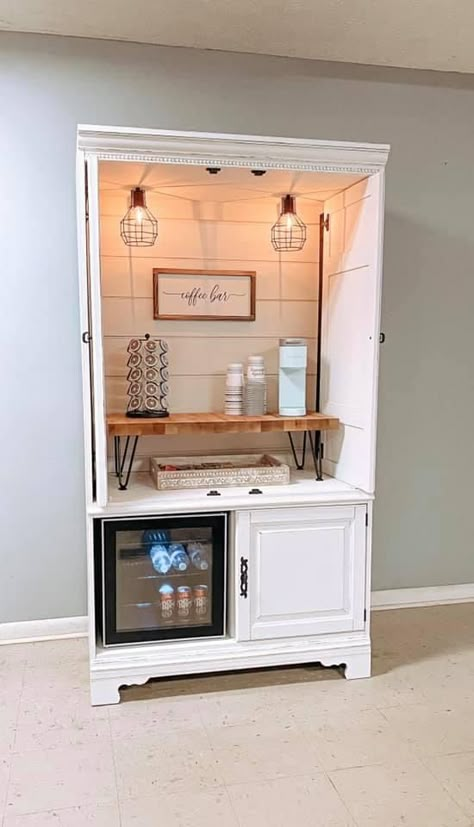 Armoire Coffee Bar, Coffee Vibes Aesthetic, Coffee Bar Decorations, Kitchen Counter Coffee Bar, Coffee Hutch, Aesthetic Coffee Bar, Coffee Bar In Kitchen, Counter Coffee Bar, At Home Coffee Bar