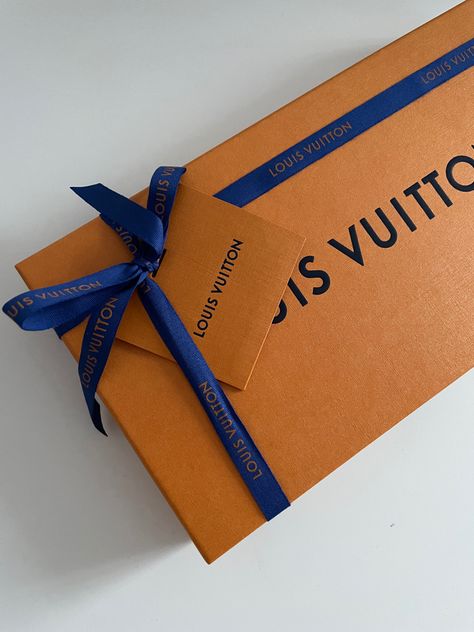 #luxury #fashion #designer #lv #louisvuitton Lv Packaging, Louis Vuitton Packaging, Luxury Brand Gift Boxes, Lv Box Packaging, Louis Vuitton Packaging Aesthetic, Luxury Designer Box Bag For Gift, Louis Vuitton Packaging Boxes, Louis Vuitton Box Packaging, Luxury Brand Packaging