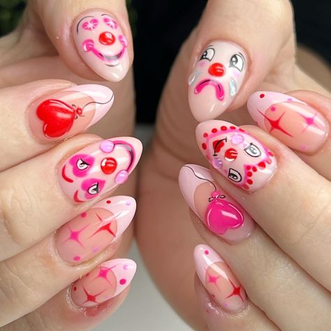 Aries Nail Ideas, Trippy Valentines Nails, Pink Clown Nails, Valentine Manicure Ideas, Carnival Nails Ideas, Cool Valentines Nails, Kawaii Valentines Nails, Kewpie Nails, Halloween Candy Nails