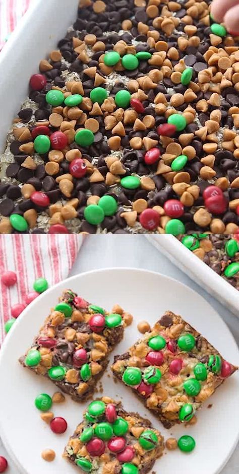 Christmas Cookie Bars, Dessert Halloween, Holiday Desserts Christmas, Christmas Dessert Table, Xmas Desserts, Magic Cookie Bars, Magic Bars, Dessert Party, Christmas Candy Recipes