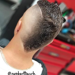 Unique Fade Haircut, Mowhak Hairstyle For Boys, Faded Mohawk Men, Bald Fade Mohawk, High Fade Mohawk, Mowhak Hairstyle Mens, Mohawk Hairstyles Men Faded, Fauxhawk Fade Men, Mowhak Hairstyle