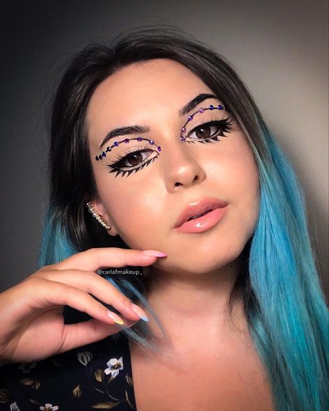 Creative eyeliner Val Garland, Instagram Filter, Septum Ring, Eyeliner, Filter, Nose Ring, Instagram