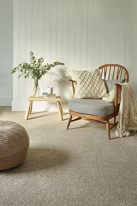 A classic Wool Twist pile carpet in natural flecked heather shades, Natural Berber allows you to create warm, country feel in your home. Natural Berber Twist standard sample comes in the "Elite" weight, but this range is also available in the heavier pile weight “Deluxe” quality. Beige Carpet Bedroom, Tarkett Vinyl Flooring, Cream Living Rooms, Carpet Fitting, Carpet Remnants, Carpet Underlay, Carpet Samples, Wood Laminate Flooring, Carpet Shops