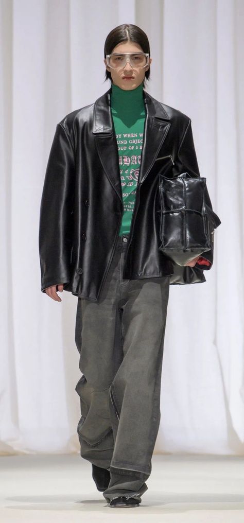 ⭐ MM6 MAISON MARGIELA Fall Winter 2024-25 Margiela Menswear, Maison Margiela Men, Man Style, Mm6 Maison Margiela, Winter 2024, Fall Winter, Quick Saves, Clothes