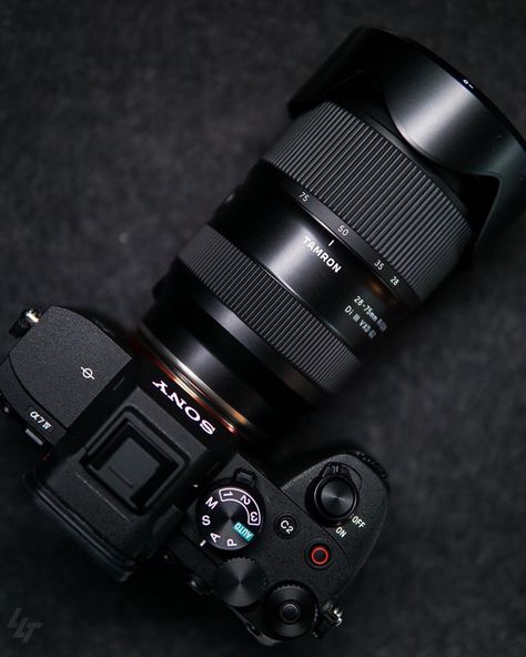 Camera Sony A7, Dslr Camera Images, Best Camera For Photography, Film Camera Photography, Expensive Camera, Sony A7iii, Best Digital Camera, Wallpaper Photo Gallery, Camera Sony