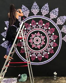 Pointillism Mandala by Bobylly Mandala Wall Art Murals, Mandala Wall Painting, فن الرسم بالمسامير, Mandala Paintings, Wall Art Diy Paint, Wall Painting Decor, Mandala Design Pattern, Mandala Art Lesson, Wall Paint Designs