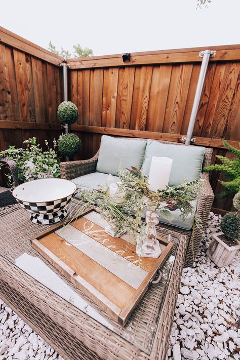 Decorating Small Patio Spaces, Small Enclosed Patio Ideas, Back Porch Oasis, Small Backyard Patio Ideas, Porch Oasis, Patio Goals, Small Patio Ideas Townhouse, Outdoor Furniture Ideas Backyards, Patio Ideas Townhouse