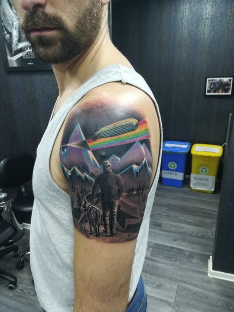 First tattoo tribute to my late dad (and dog). Next Level Tattoo, Pink Floyd Tattoo, Dark Side Of The Moon, Bucharest Romania, R Tattoo, First Tattoo, Led Zeppelin, Pink Floyd, Tattoos For Guys