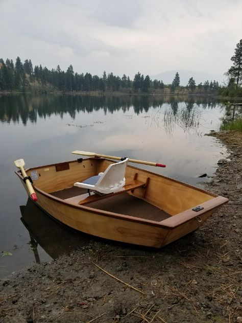 Fly Fishing Boats For Reel Fly Fishing Boats, Wood Boat Plans, Summer Boats, Build Your Own Boat, Boat Ideas, Diy Boat, Salmon Fishing, Boat Art, River Fishing