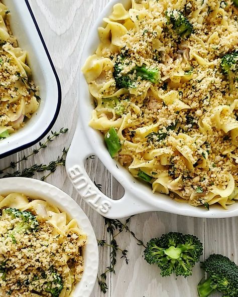 Tuna Noodle Casserole with Broccoli | The Lemon Apron #tunanoodlecasserole #tunanoodlecasserolewithbroccoli #broccoli #tuna #casserole #comfortfood #potluck #feedacrowd #budgetfriendly #bakedcasserole #noodlecasserole #whatsfordinner #dinnerideas #dinner Tuna Broccoli Casserole, Tuna Broccoli, Casserole With Broccoli, Kung Pao Chicken Recipe, Tuna Noodle, Tuna Noodle Casserole, Tuna Casserole, Cheesy Casserole, Noodle Casserole