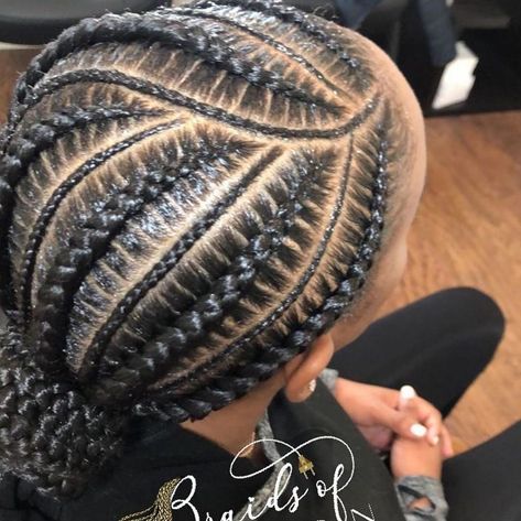 Meal Prep Ideas For Beginners, Cornrow Hairstyle, Latest Hair Braids, Cornrows Natural Hair, African Hair Wrap, Black Hair Updo Hairstyles, Short Box Braids Hairstyles, Natural Hair Stylists, Feed In Braids Hairstyles