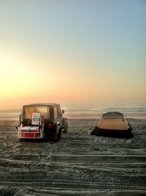 Beach camping. Punch Buggy, Festival Camping, Photography Beach, Beach Camping, Into The Wild, To Infinity And Beyond, Beautiful Picture, Camping Trailer, Jeep Life