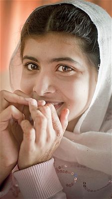 15 year old Malala Yousafzai, of Pakistan. World famous for defying the Taliban in support of women’s rights and education.Nobel Peace 20014 Women Rights, Right To Education, Malala Yousafzai, Maria Callas, Brave Girl, Nobel Peace Prize, Tilda Swinton, International Women’s Day, We Are The World