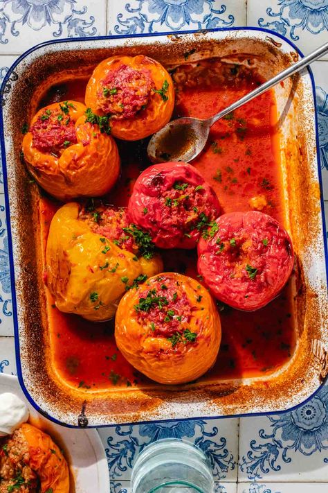 Rice-Stuffed Mediterranean Peppers (Vegetarian) Greek Stuffed Peppers Vegetarian, Stuffed Peppers Vegetarian, Flavourful Rice, Mediterranean Stuffed Peppers, Dolma Recipe, Greek Stuffed Peppers, Vegetarian Rice, Ramadan Recipes Iftar, Stuffed Peppers With Rice