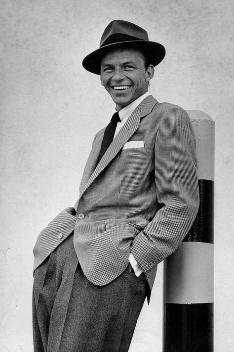 Frank Sinatra Style, Frank Sinatra Fashion, Old Hollywood Man, Frank Sinatra Outfits, Old Hollywood Actors Men, Old Hollywood Outfits Men, Old Hollywood Men Fashion, Old Hollywood Men, Frank Sinatra Wallpaper