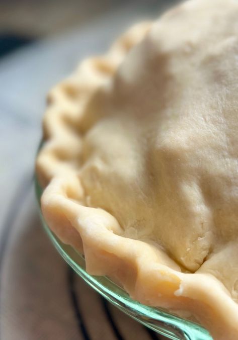 Thanksgiving Pie Crust, Sourdough Pie Crust Recipe, Sourdough Pie Crust, Pie And Chips, Flaky Pie Crust Recipe, Healthy Bedtime Snacks, Bread Sourdough, Homemade Apple Pie, Perfect Pie Crust