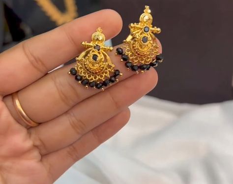 Black Stone Earrings Gold Indian, Black Beads Earrings Gold, Black Beads Earrings Indian Gold, Kammalu Designs, Black Beads Ear Rings Gold, Black Stone Earrings Gold, Latest Necklace Design, Necklace Set Indian Bridal Jewelry, Latest Earrings Design