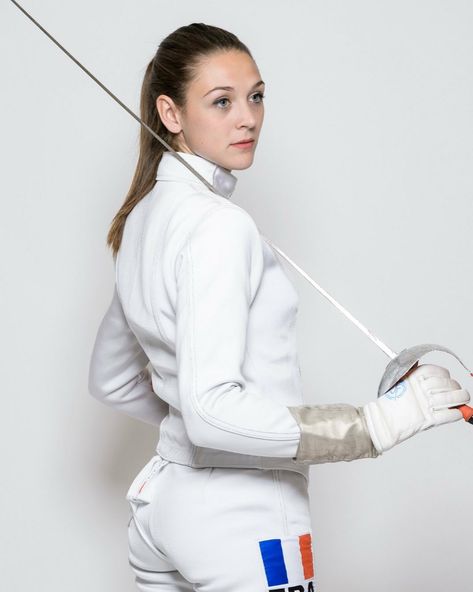 Fencing Poses Reference, Superhero Action Poses, Fencing Photoshoot, Fencing Poses, Anatomical Reference, Grad Poses, Fencing Sport, Sketch Portrait, Female Pose Reference