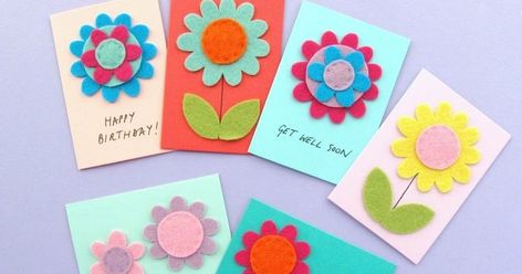 Bugs and Fishes by Lupin: Crafting With Felt Flowers: Floral Notecards Tutorial Felt Cards, Laura Howard, Airplane Crafts, Making Stuff, Felt Sheets, Card Toppers, Wreath Tutorial, Flower Template, Glue Crafts