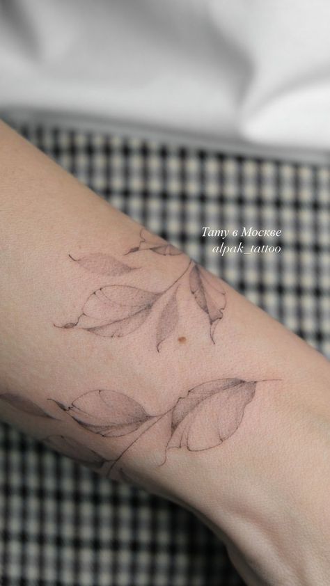 Flower Tattoo Ideas, Tatoo Inspiration, Special Tattoos, Plant Tattoo, Tattoo Design Book, Best Tattoo Designs, Great Tattoos, Online Group, Best Tattoo