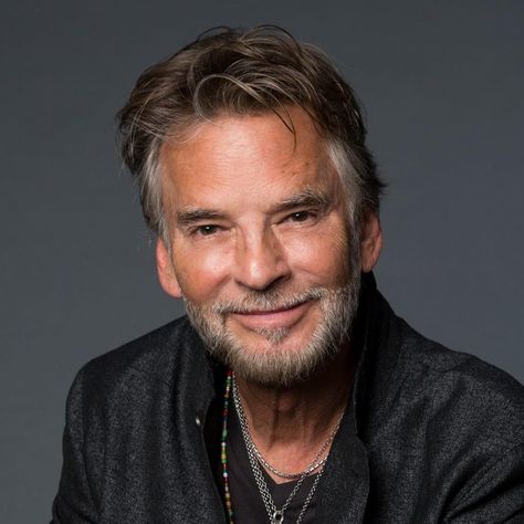 Kenny Loggins is a singer/songwriter who recorded several major hit songs during the 1970's and 1980's including soundtrack success for songs Footloose and Danger Zone. Still touring, Loggins music lives on many years later. Happy 73rd Birthday, Kenny Loggins, Danger Zone, Steve Perry, Music Blog, Music Photo, Music History, Soul Music, Greatest Songs