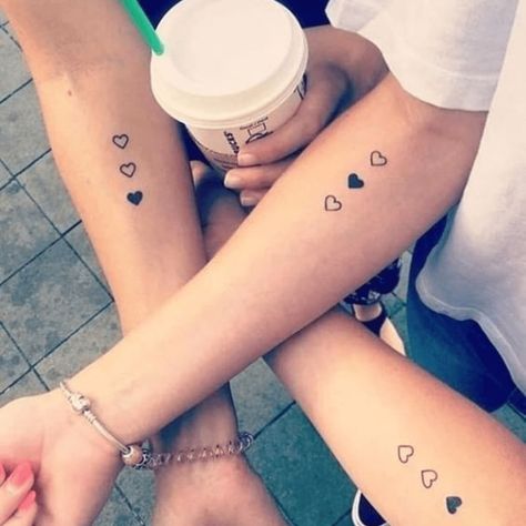 Matching Bff Tattoos, Tattoo Placements, Matching Best Friend Tattoos, Matching Sister Tattoos, Herz Tattoo, Shape Tattoo, Sibling Tattoos, Inspiration Tattoos, Cat Tattoos