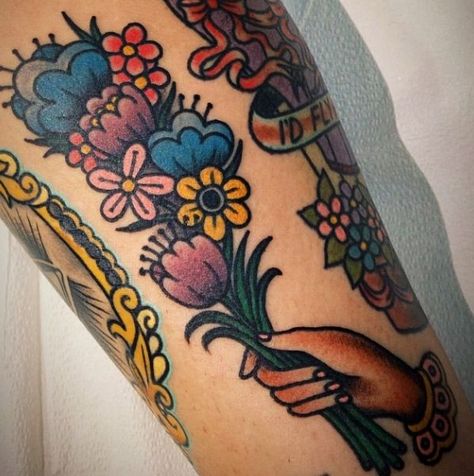 Wildflower tat Teacher Traditional Tattoo, Mixed Floral Tattoo, American Traditional Bouquet, American Classic Tattoo, Traditional Bouquet, Flower Bouquet Tattoo, Tattoo 2024, Traditional Tattoo Flowers, Tattoo Themes