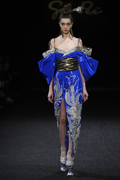 Guo Pei Couture Spring 2019 [PHOTOS] – WWD Guo Pei Dresses, Guo Pei 2022, Gui Pei Haute Couture, Gou Pei Haute Couture, Guo Pei Spring Summer 2016, Power Series, Guo Pei, 2019 Couture, Collection Couture