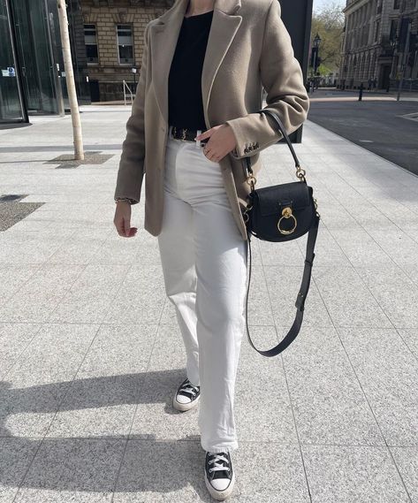 Chloe Tess Bag Outfit, Chloe Tess Bag, Chloe Tess, Neutral Outfits, Bag Outfit, Neutral Outfit, Spring 2023, Lady Dior Bag, Lady Dior