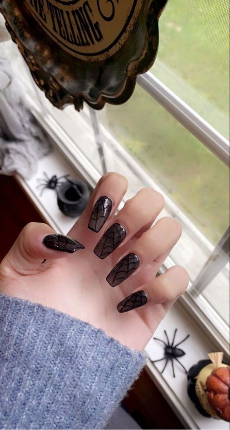 (paid link) The Nail Polish Behind Selena Gomez's Reflective Black ... Acrylic Nails Spider Web, Acrylic Nails Spider, Halloween Aesthetic Nails, Uñas Halloween Aesthetic, Nails Spider Web, Spooky Season Nails, Spider Web Nails, Nails Spider, Marvel Nails