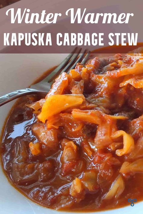 Turkish Cabbage, Cabbage Stew Recipe, Food For Winter, Meat Cooking Times, Tomato Stew, Cabbage Stew, Turkish Desserts, Roasted Vegetable Recipes, Winter Comfort Food