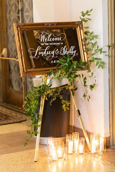 Nashville Wedding with a Mirrored Welcome Sign Mirror Wedding Sign, Mirror Welcome Sign, Emerald Green Wedding Theme, Mirror Wedding Signs, Mirror Wedding, Ink Calligraphy, Wedding Mirror, Wedding Greetings, Entryway Signs