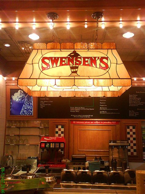 Swensens. Yesterday I've been there for the first time and it was like heaven! Love gelato Swensens Ice Cream, Stage Crew, 70s Nostalgia, Building Signs, I Love La, Ice Cream Parlor, Stained Glass Lamps, All I Ever Wanted, Old Florida