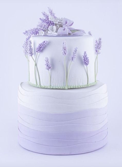 Bridal Shower Cake Lavender, Lavander Cakes Ideas, Easter Wedding Cake, Lavender Theme Cake, Lavender Cake Ideas, Lavender Color Cake, Lavender Theme Party, Lavender Flower Cake, Lavender Baby Shower Cake