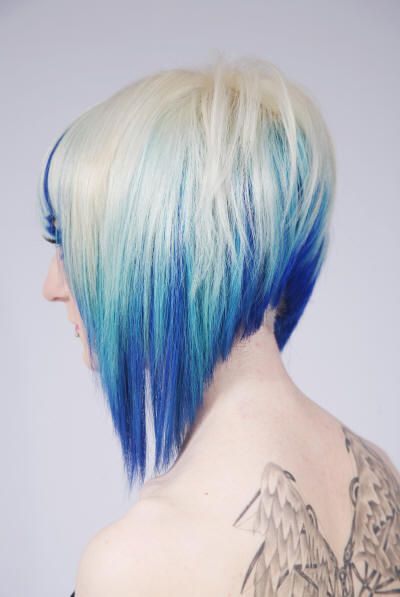 imgur: the simple image sharer Reverse Ombre Hair, Reverse Ombre, Inverted Bob Haircuts, Hair Chalk, Hair Cute, Ombré Hair, Fantasy Hair, Emo Hair, Funky Hairstyles